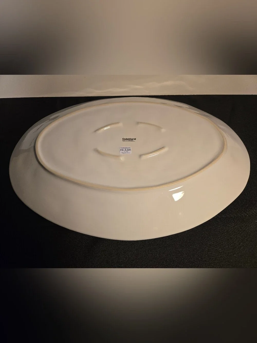 Crate & Barrel Marin White Large Stoneware Oval Serving Platter 20” | 156-887